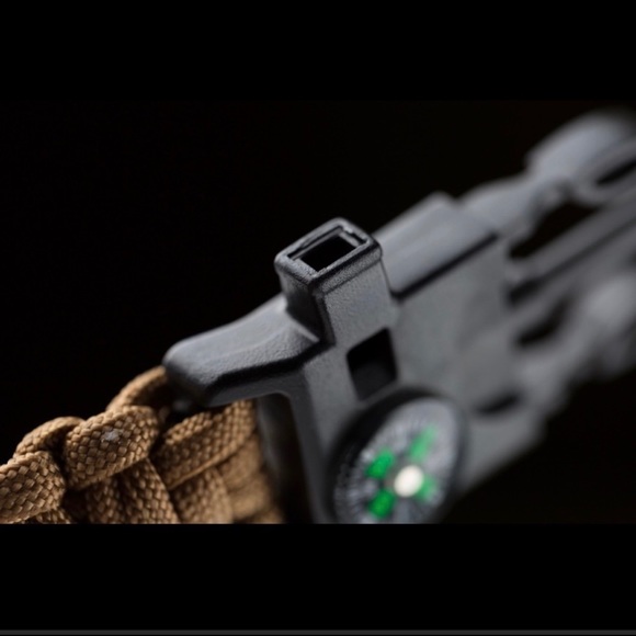 Paracord Outdoor Survival Tactical Bracelet 5 in 1 - Picture 6 of 8